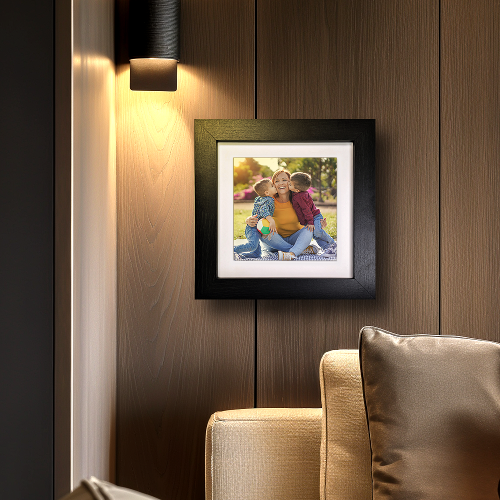 Family Portrait For Mum – Personalised Square Framed Ceramic Tile